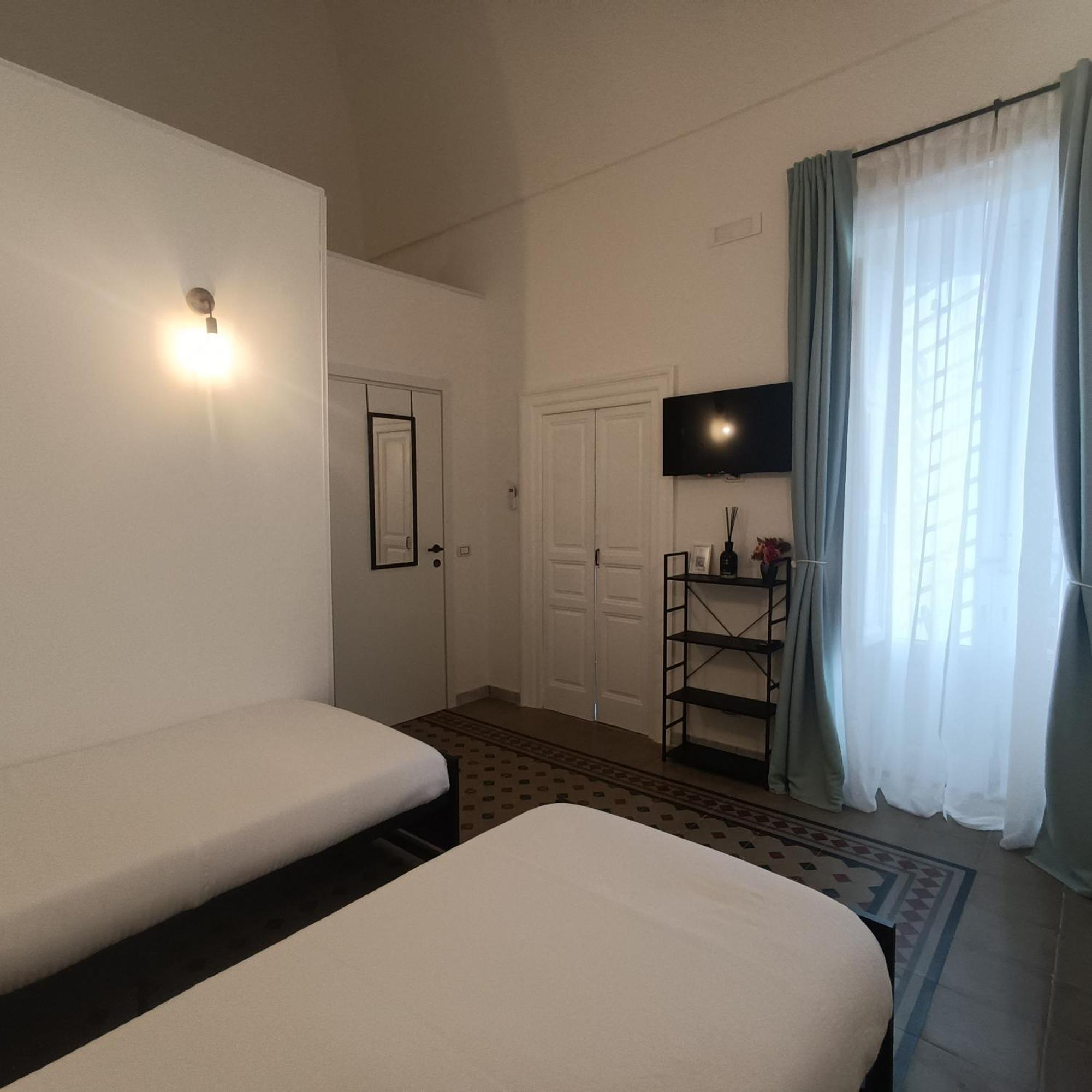 Dimora Tarantina Hotel ตารันโต ภายนอก รูปภาพ